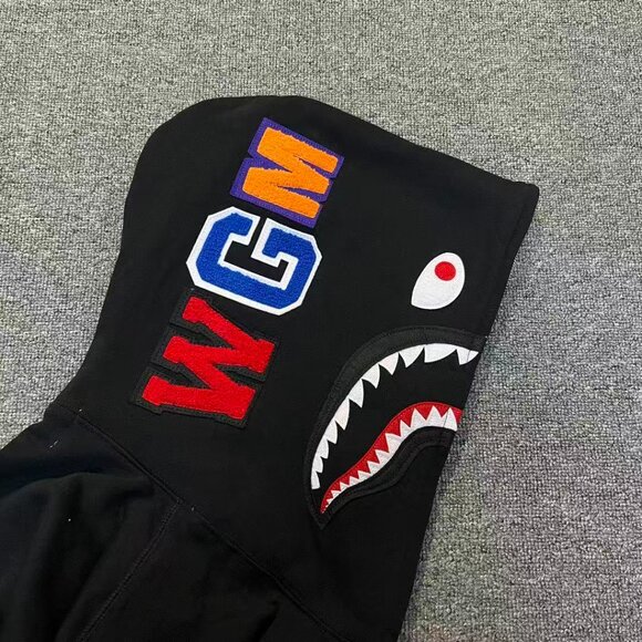 Brand new Bape shark hooded jacket - Picture 5 of 9